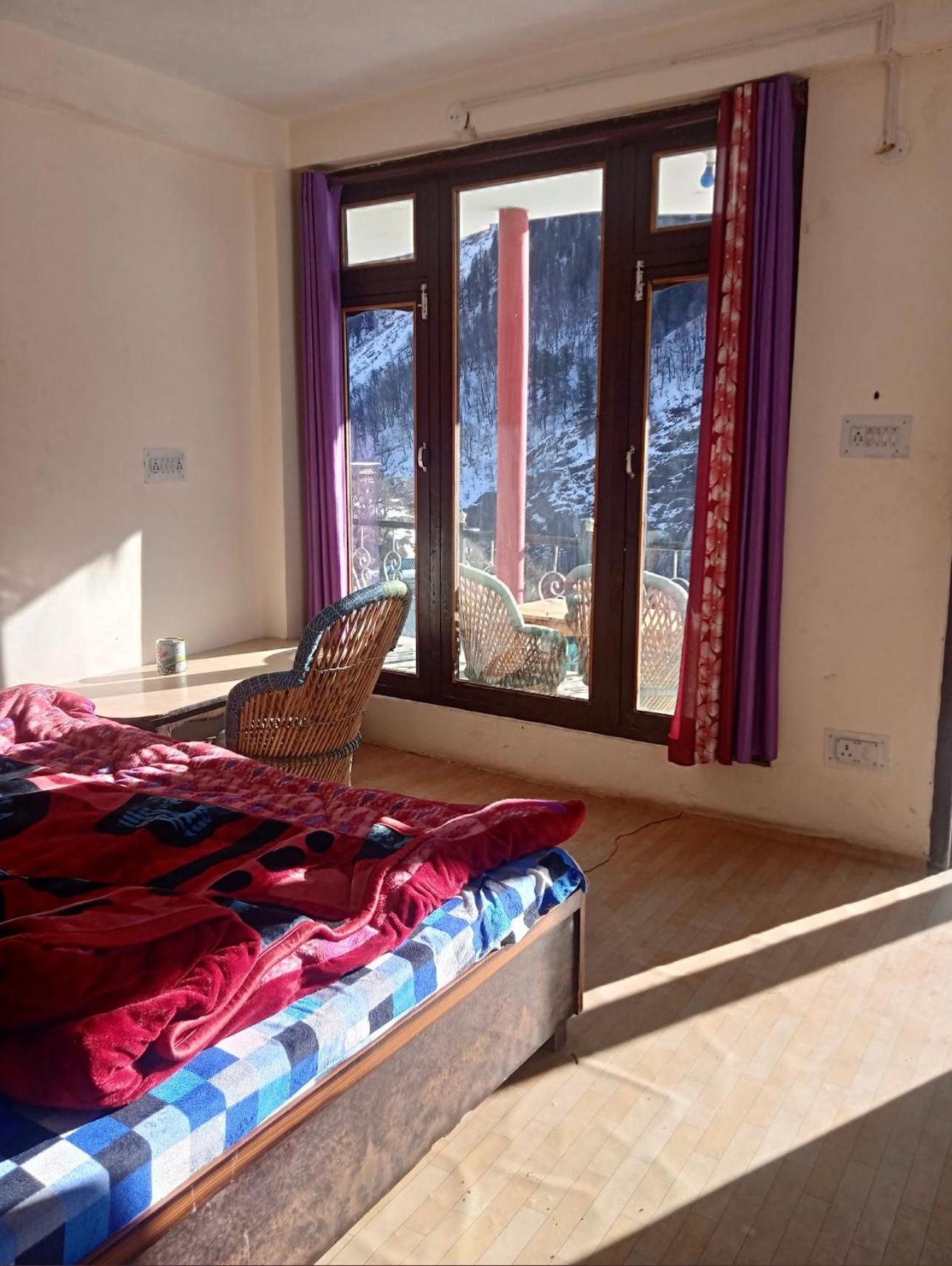 Tosh Aditya Guest House מראה חיצוני תמונה